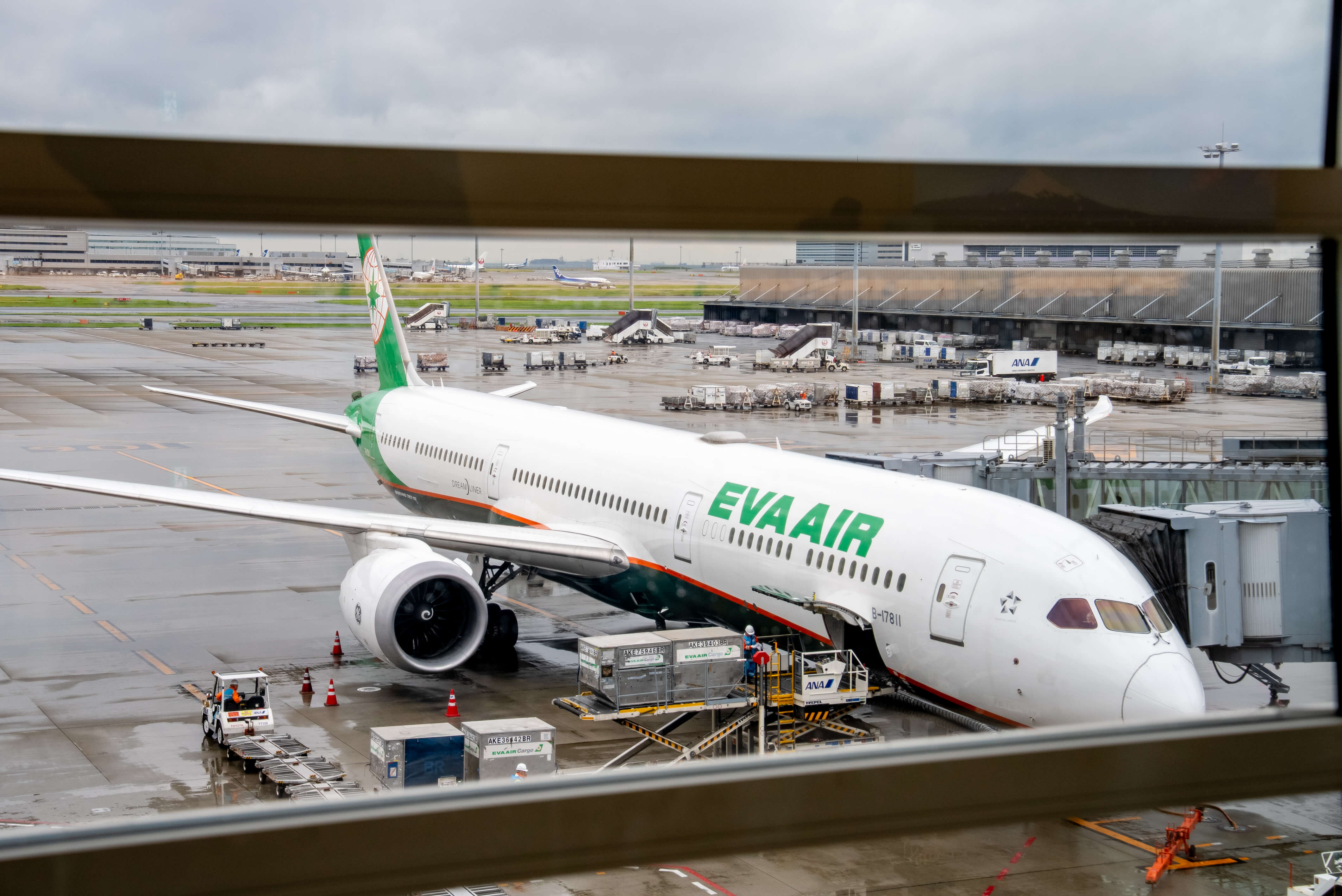 台北経由で叶える、優雅な空の旅